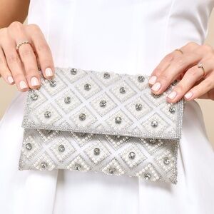 Lulu’s Sparkly Passion Silver Rhinestone Pearl Clutch